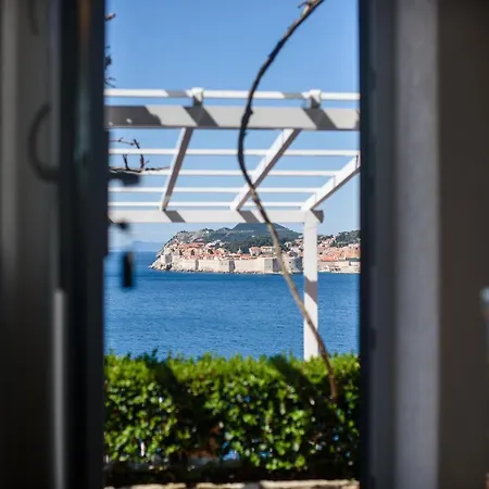 Sea Whisper Apartament